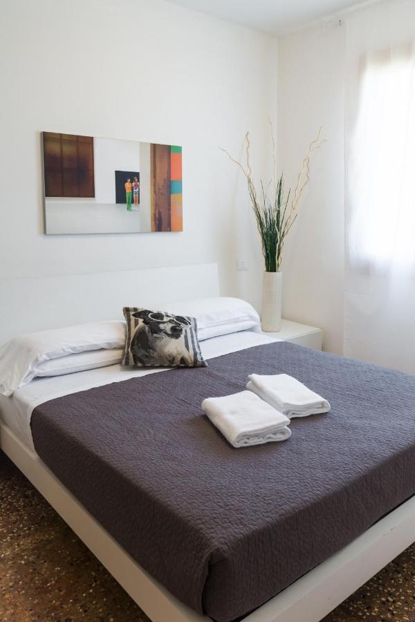 Accademia Charm Apartments By Wonderful Italy 베니스 외부 사진