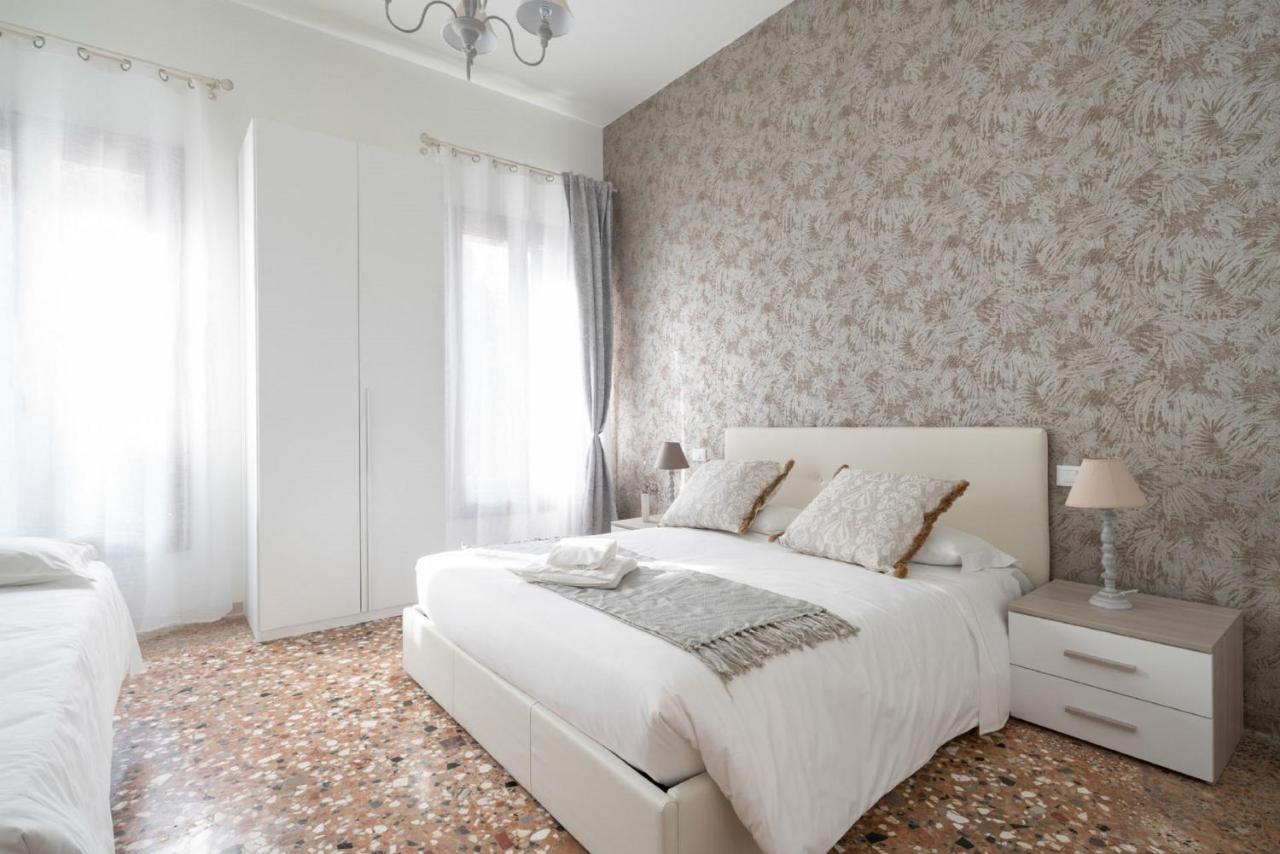 Accademia Charm Apartments By Wonderful Italy 베니스 외부 사진